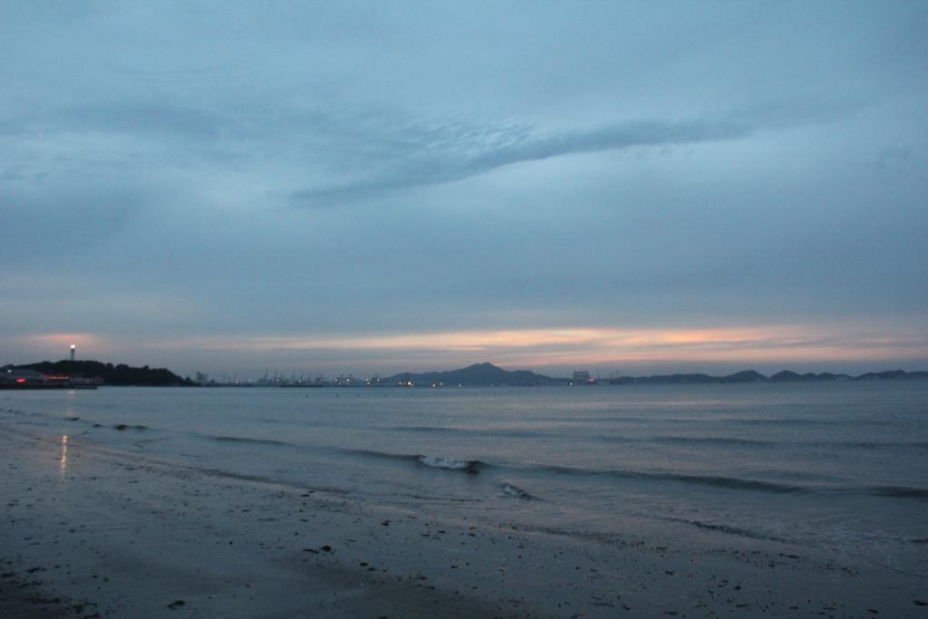 Brigh Radiance Hotel Yantai Rum bild