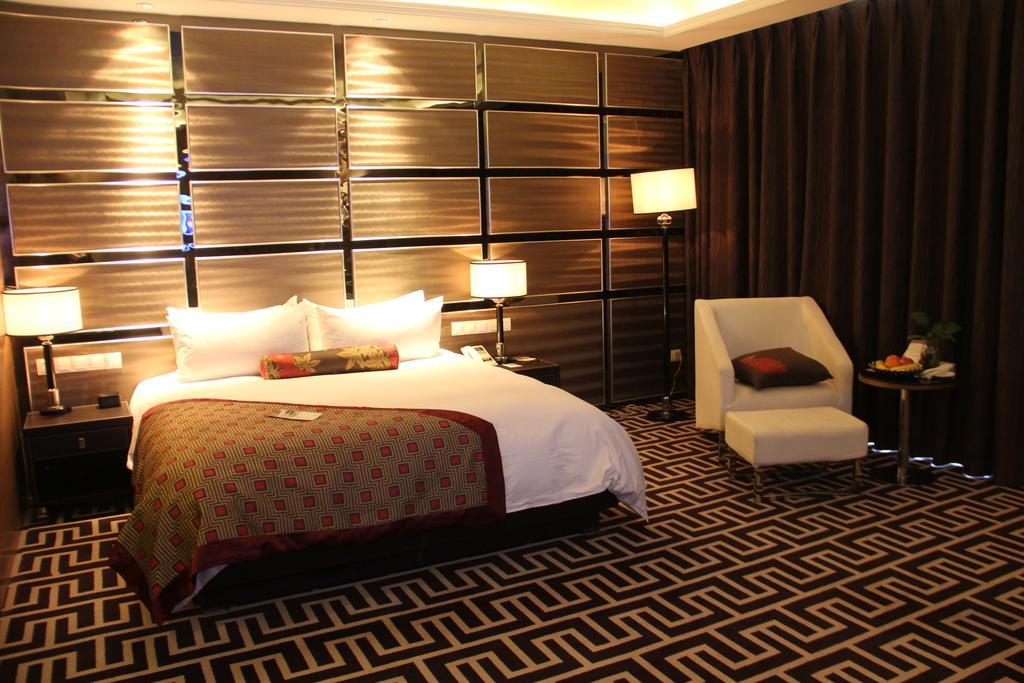 Brigh Radiance Hotel Yantai Exteriör bild
