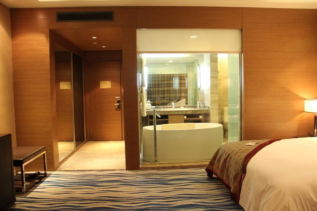 Brigh Radiance Hotel Yantai Exteriör bild