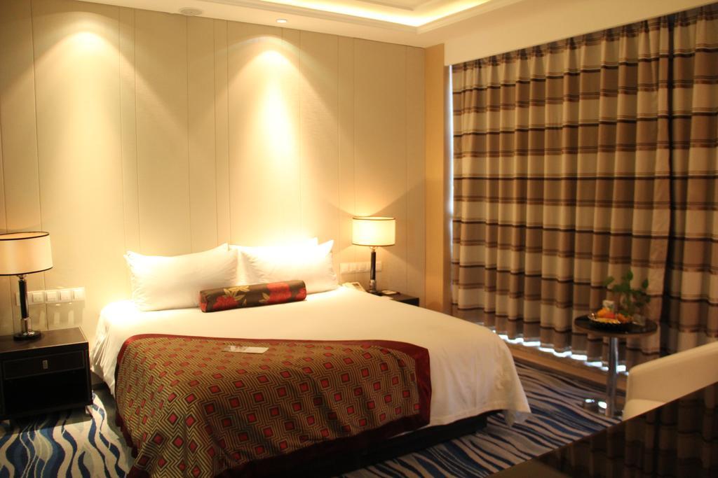 Brigh Radiance Hotel Yantai Exteriör bild